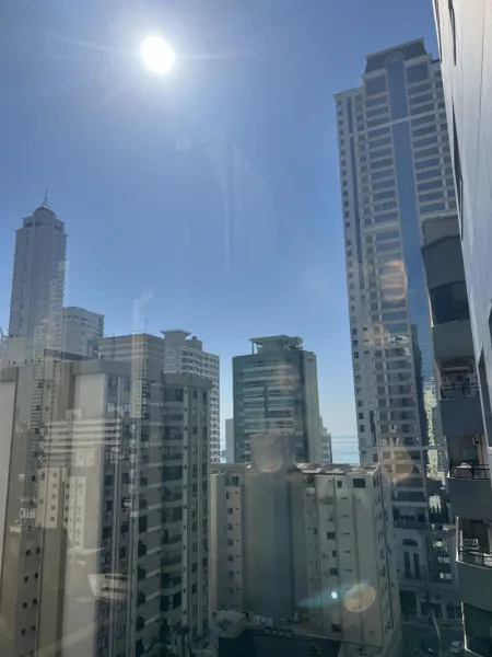 Apartamento com 4 suítes à venda na região central de Balneário Camboriú — foto 2