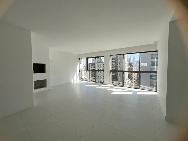 Apartamento com 4 suítes à venda na região central de Balneário Camboriú — foto 3
